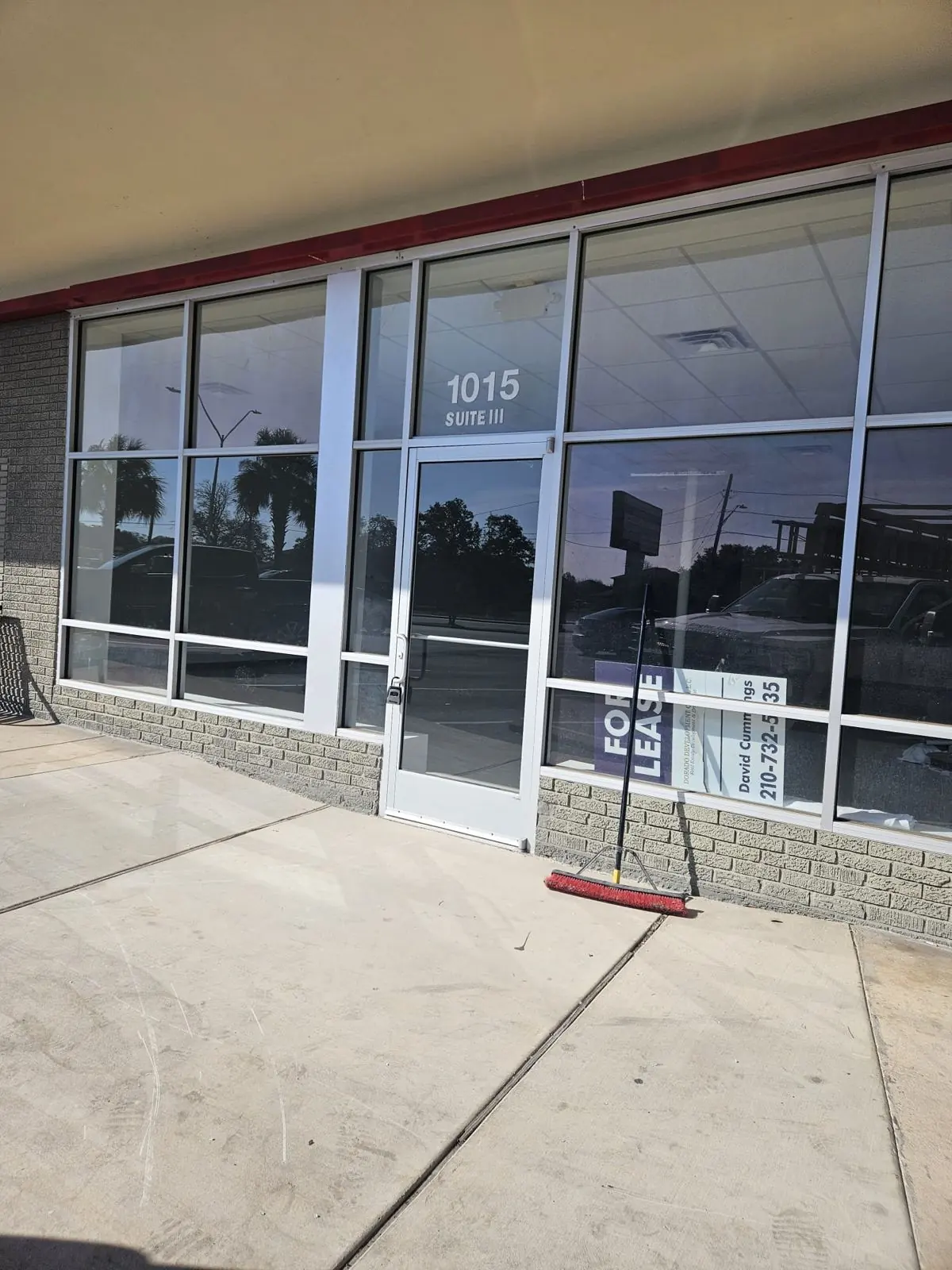 Store windows & doors